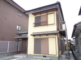 上野町O借家の物件外観写真